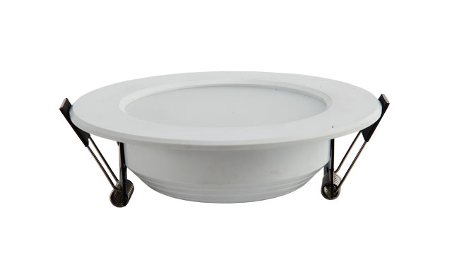 華輝照明LED筒燈驅(qū)動(dòng)為恒流隔離外置驅(qū)動(dòng)，便于安裝維護(hù)，與光源板實(shí)現(xiàn)完美匹配。