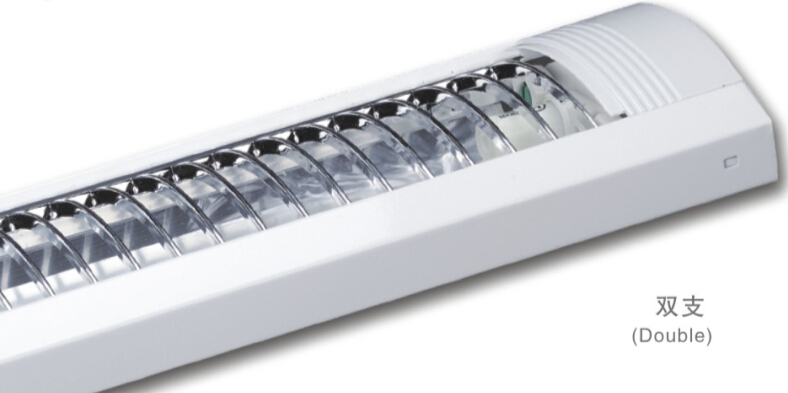 華輝照明日光燈支架，led燈管支架，一體化支架，燈管支架廠家廣泛應(yīng)用于寫字樓、辦公室、會議室等各類室內(nèi)照明工程。