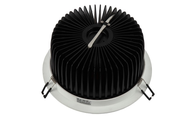 華輝照明專業LED筒燈廠家,標準的流程與質檢程序確保COB筒燈質量穩定如一。 華輝照明專業LED筒燈廠家,標準的流程與質檢程序確保COB筒燈質量穩定如一。