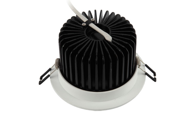 華輝照明專業LED筒燈廠家,標準的流程與質檢程序確保COB筒燈質量穩定如一。 華輝照明專業LED筒燈廠家,標準的流程與質檢程序確保COB筒燈質量穩定如一。