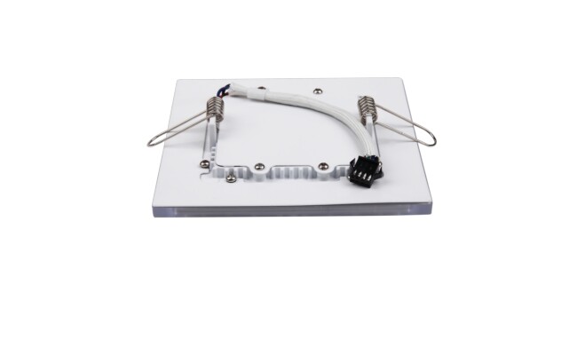 華輝照明成立于1987年，是一家專業(yè)生產(chǎn)面板燈,led面板燈,面板燈廠家,直發(fā)光面板燈，側(cè)發(fā)光面板燈的大型企業(yè)。