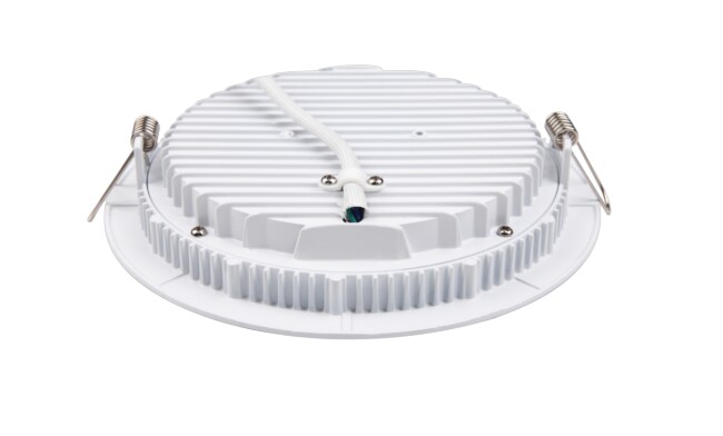 華輝照明成立于1987年,是一家專業生產面板燈,led面板燈,面板燈廠家,直發光面板燈,側發光面板燈的大型企業。 華輝照明成立于1987年,是一家專業生產面板燈,led面板燈,面板燈廠家,直發光面板燈,側發光面板燈的大型企業。