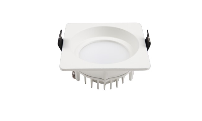 華輝照明LED筒燈驅(qū)動(dòng)為恒流隔離外置驅(qū)動(dòng)，便于安裝維護(hù)，與光源板實(shí)現(xiàn)完美匹配。